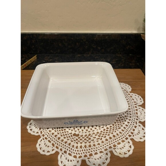 Blue cornflower corningware p-322 brownie pan - Picture 2 of 7